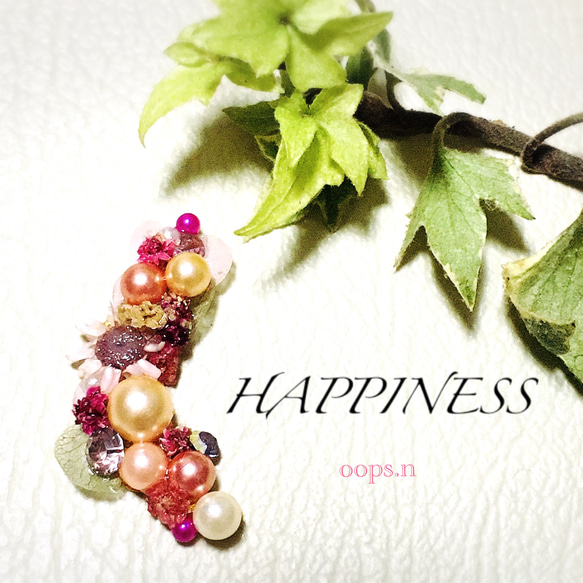 HAPPINESS.6 花々のイヤーカフ 花 イヤリング 華 パール 桜色 ラインストーン ピンク 新世界 サクラサク 1枚目の画像