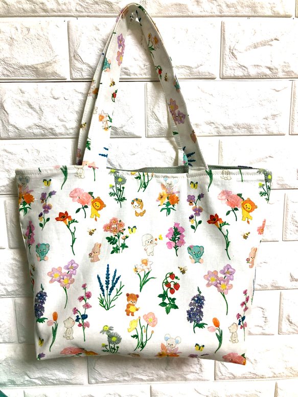 お花の子様　オーダー品　トートバッグ　A4サイズ　ユキエモン　ハンドメイド お花の子様 オーダー品 トートバッグ A4サイズ ユキエモン