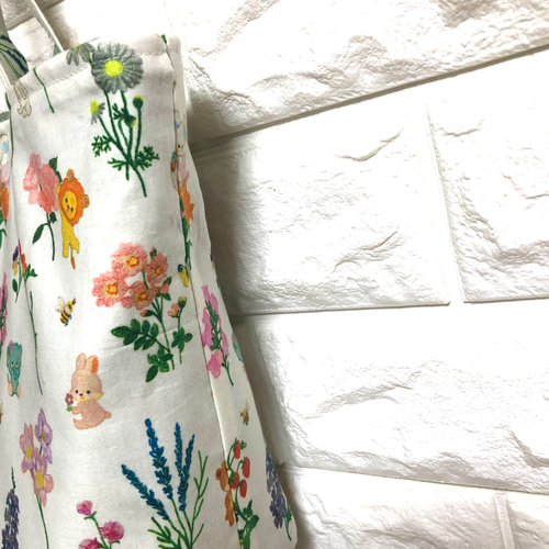 お花の子様　オーダー品　トートバッグ　A4サイズ　ユキエモン　ハンドメイド お花の子様 オーダー品 トートバッグ A4サイズ ユキエモン