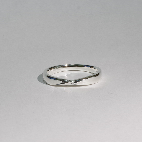 【結婚指輪に◎】メビウスペアリング【記念日刻印OK】 2枚目の画像