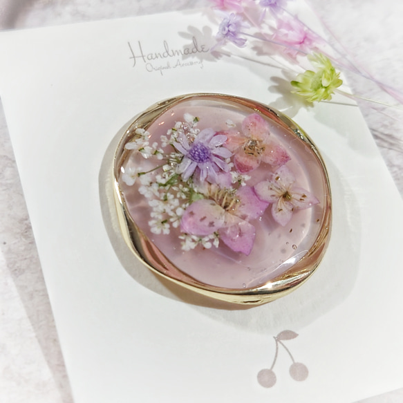 桜色のお花✾ボロニアピナータ　まどろみレジンのリングヘアゴム 3枚目の画像