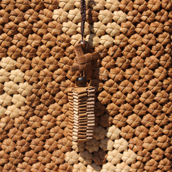 バッグチャーム 六角花　チャ―ム ペンダント山葡萄 かごバッグ 籠 手作り アクセサリー　ストラップ バッグ 11枚目の画像