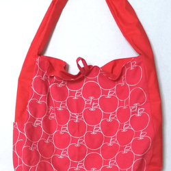 りんご刺繍　赤　バッグ 1枚目の画像