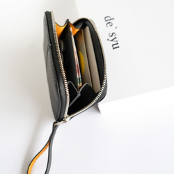 上質カーブレザー　ミニ財布　　エクセラファスナー使用　　レディース　可愛らしいサイズ感 1枚目の画像