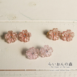 桜花のピアス 1枚目の画像