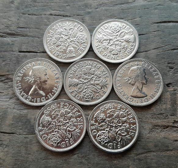 幸せのシックスペンス イギリス 7枚セット ラッキー6ペンス 本物古銭英国コイン 美品です 19.5mm 2.8g 1枚目の画像