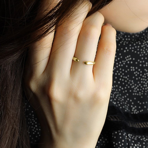 Ｋ18フォークリング K18・プラチナ〉シンプルフォークリング＜VR002＞ 指輪・リング Alles