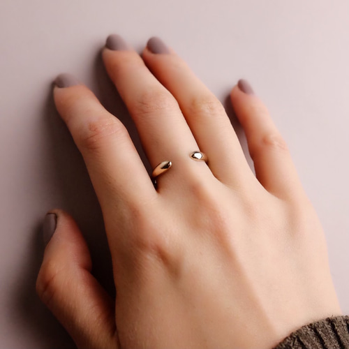 K18・プラチナ〉シンプルフォークリング＜VR002＞ 指輪・リング Alles