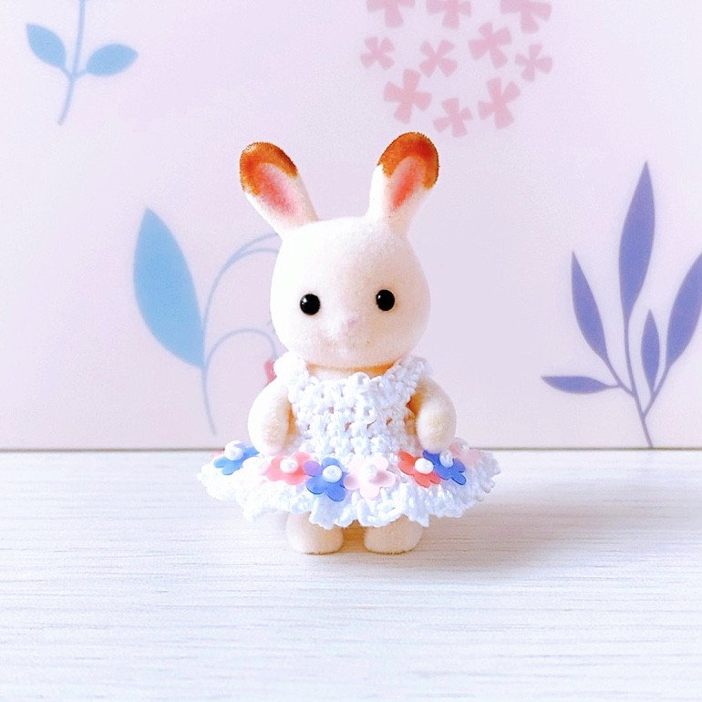 シルバニアファミリー赤ちゃん ワンピース お花畑 おもちゃ
