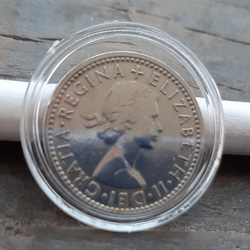 幸せのシックスペンス イギリス 2枚セット ラッキー6ペンス 本物古銭英国コイン 美品です 19.5mm 2.8gram 3枚目の画像
