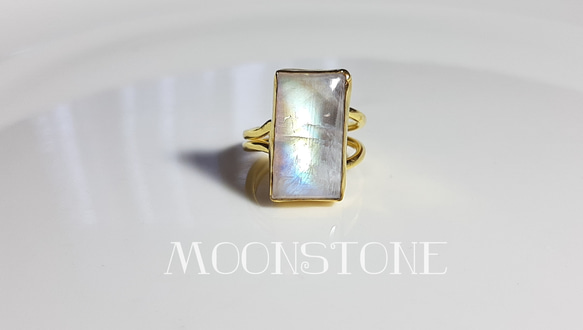 最新作☆『ロイヤルブルームーンストーン』の世界でひとつの天然石  