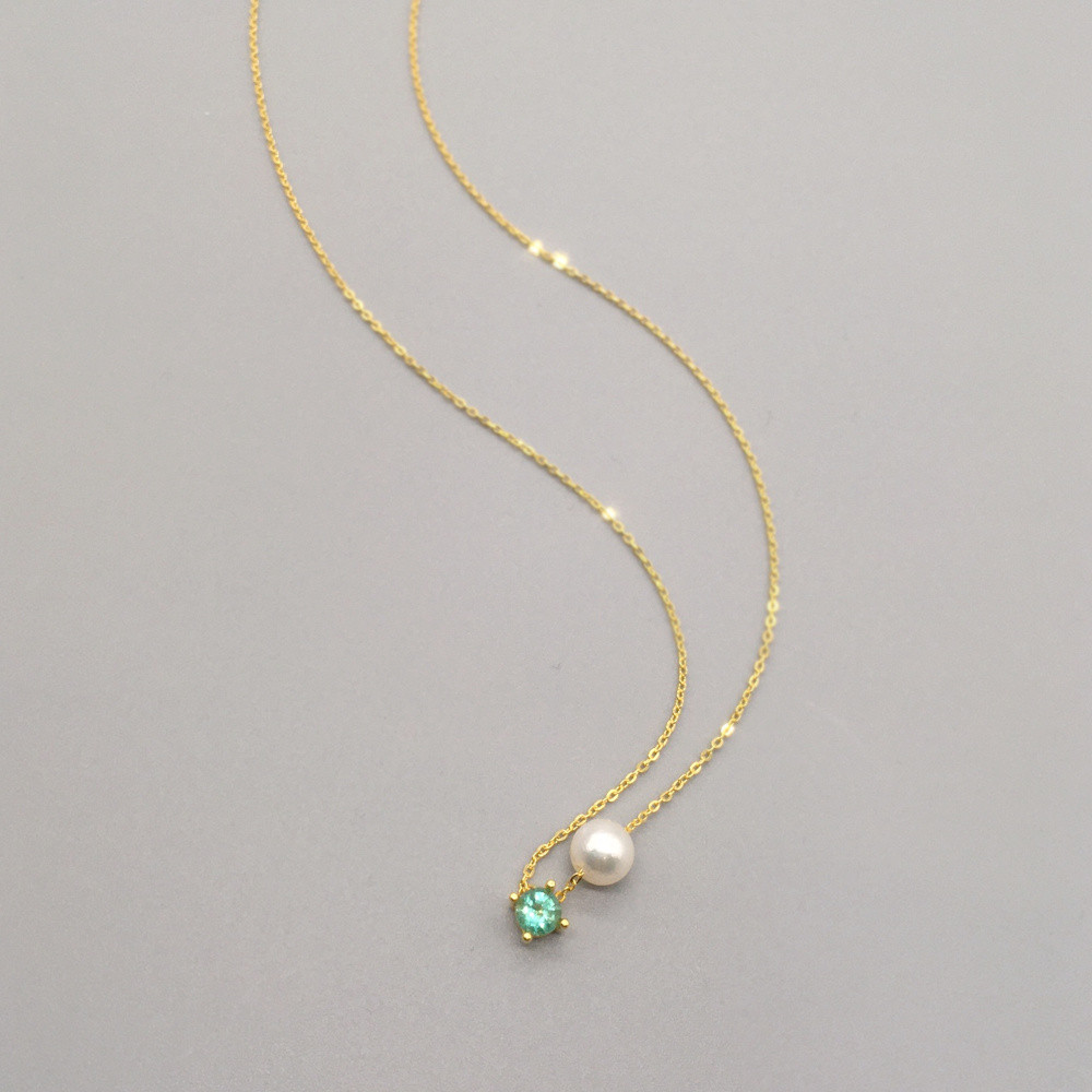 **Zambian**ザンビア産 5月誕生石〜 緑色の宝石 発色の良いエメラルドとあこやパールのスルーネックレス