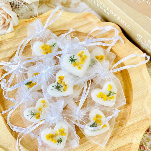 シナモン♡プリン　【新品未開封】アロマタッチキット アロマセット【ブレンド精油（Zesty）とシナモンポプリのセット