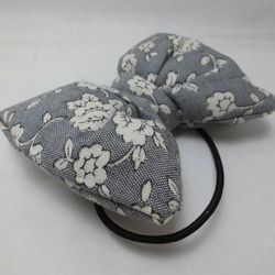 布で縫い縫いヘアゴムリボン(綿入り)花柄 2枚目の画像
