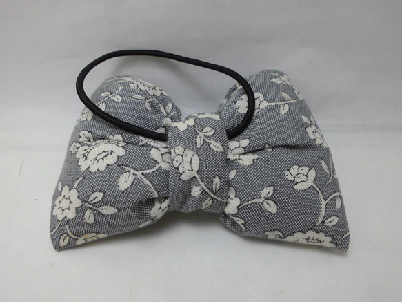 布で縫い縫いヘアゴムリボン(綿入り)花柄 3枚目の画像