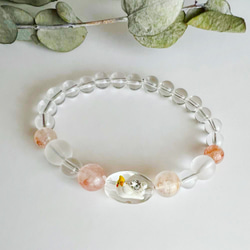 4月:インコと誕生石ブレスレット・4月誕生石・ピンク・水晶（マニカラン産ヒマラヤ水晶、ブラジル産水晶） 3枚目の画像