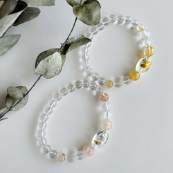 4月:インコと誕生石ブレスレット・4月誕生石・ピンク・水晶（マニカラン産ヒマラヤ水晶、ブラジル産水晶） 5枚目の画像