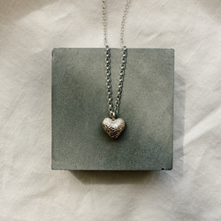 silver Flower heart  necklace 3枚目の画像