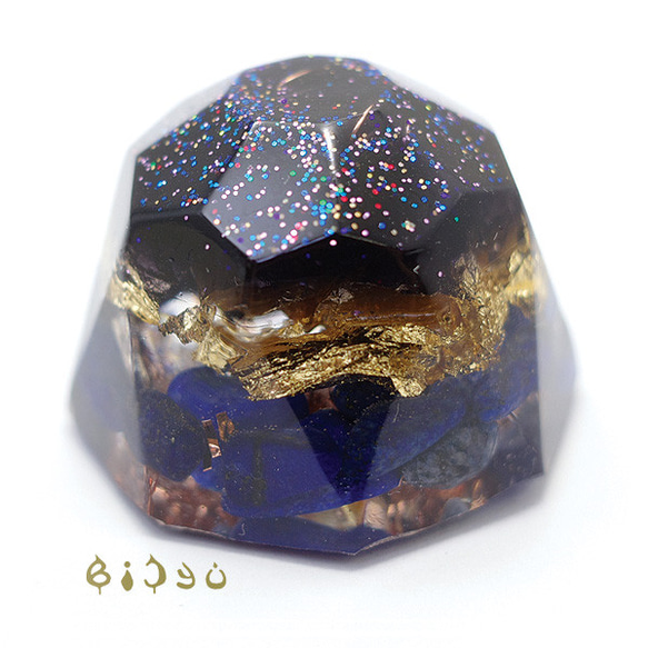 Bishu [定制] Space Orgonite 鑽石形青金石和金箔 de-15-bj-294cc 第2張的照片