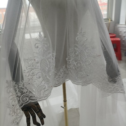 送料無料！人気上昇！ウエディングドレスベール  3D立体レース刺繍 二重のチュール花嫁/結婚式 9枚目の画像