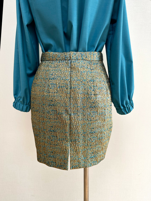 ターコイズブルー×ゴールドジャガード織ミニタイトスカート 4枚目の画像