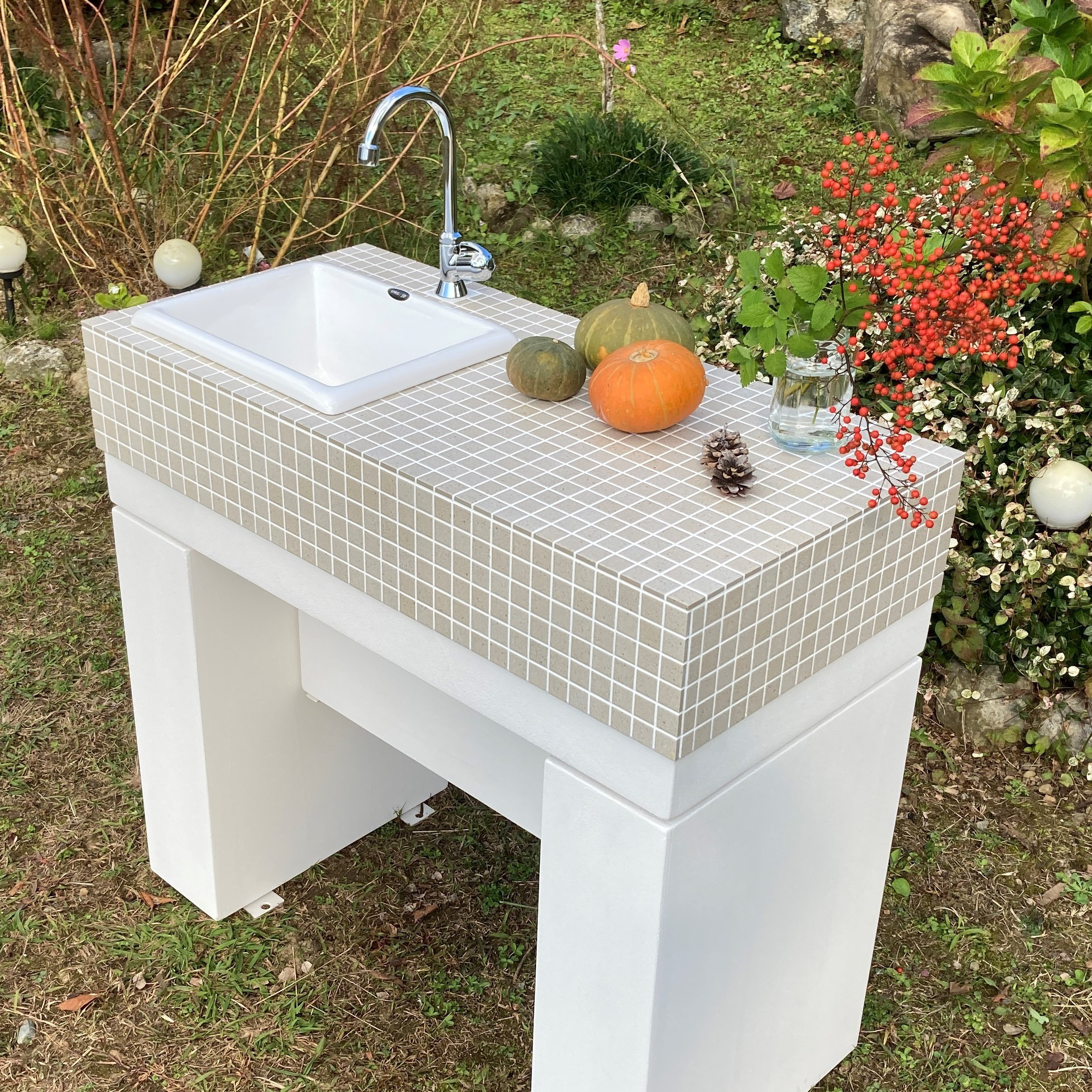 タイル ガーデンシンク　 　ピンク系 ガーデンシンク（色：ピンク系）｜散水、水栓、水周り｜庭