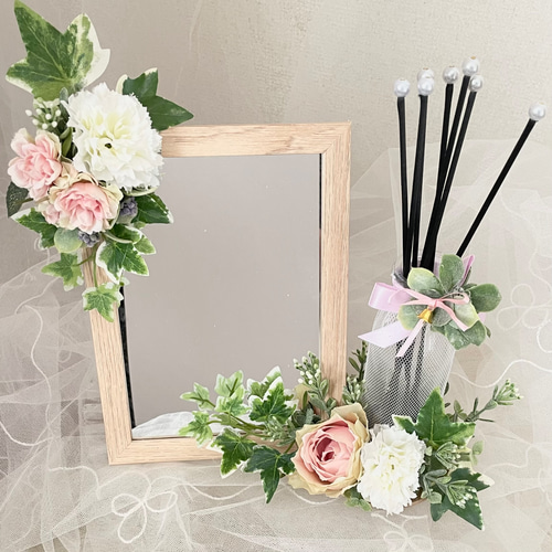 ひょっこりうさちゃん バラデザインラウンドレジンヘアゴム 日向箱