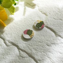 春色の一粒ラウンドピアス/イヤリング/ポリマークレイ/シンプル/丸 4枚目の画像