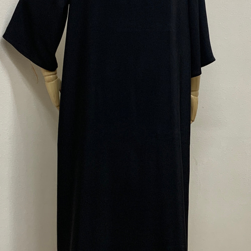 NO:8【プロ仕立て】着物リメイク&黒留袖 正絹Aラインワンピース NO:8【プロ仕立て】着物リメイク&黒留袖 正絹Aラインワンピース