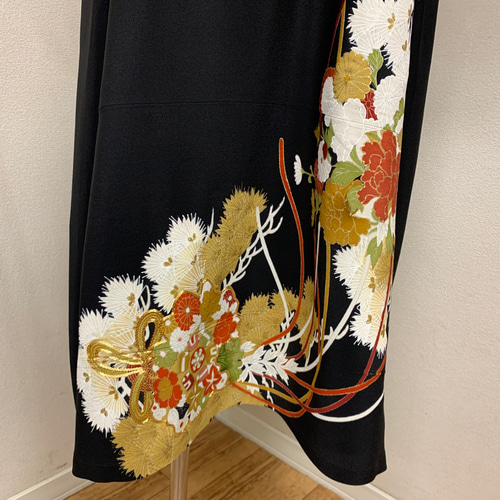 NO:8【プロ仕立て】着物リメイク&黒留袖 正絹Aラインワンピース NO:8【プロ仕立て】着物リメイク&黒留袖 正絹Aラインワンピース