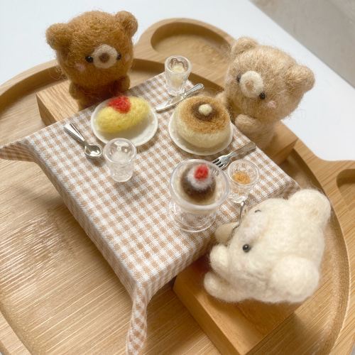 喫茶・くま屋』こぐまちゃん会 ミニチュア 羊毛フェルト カフェ 木製