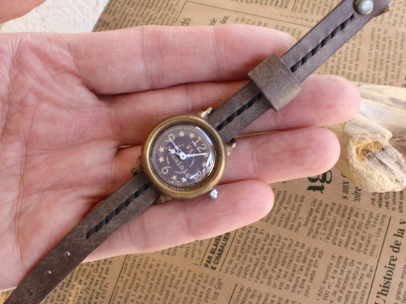 手作り腕時計　Via Flaminia(グレー & グレーシングル通しベルト) 5枚目の画像