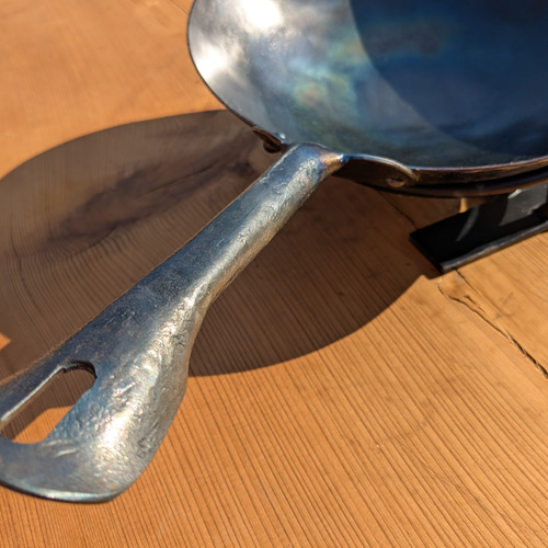 鍛造　ハンドメイド中華鍋　北京鍋 直径約２５cm 受注生産】鍛造鉄の中華鍋打出し25cm 鉄のフライパン 片手鍋 北京