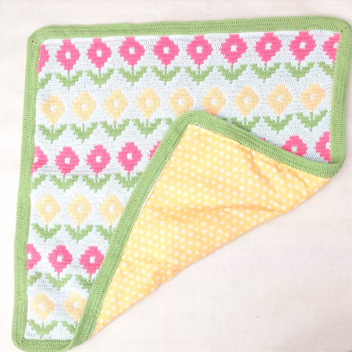 レトロポップな花柄ブランケット★ベビーのおくるみ(ガーゼ裏地付き) レトロポップな花柄ブランケットベビーのおくるみ(ガーゼ裏地付き