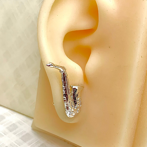 アルトサックス ピアス 右耳用 サックス silver925 ピアス（スタッド 