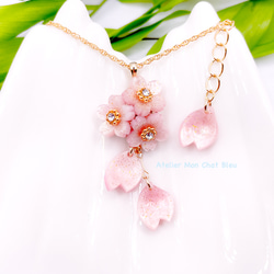 花びらゆれる桜のネックレス 2枚目の画像