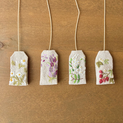 ハーブティーのしおり【ジャスミン】手刺繍 ブックマーカー《受注制作