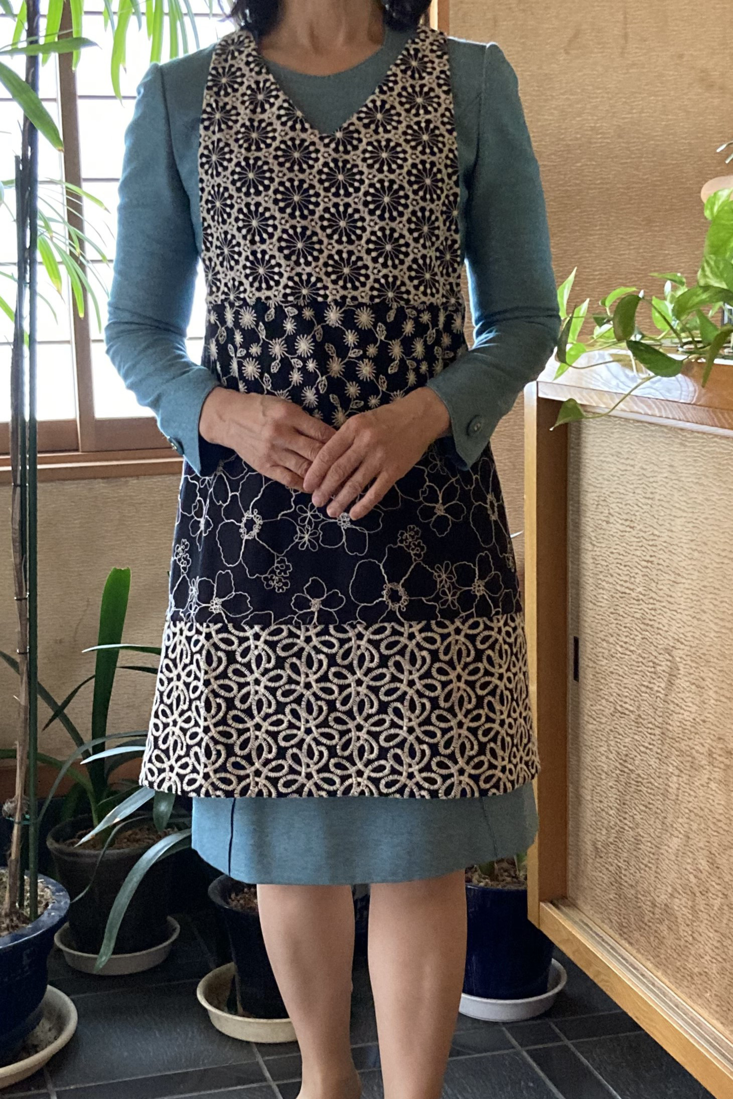 切替レースがオシャレなエレガントエプロン #73