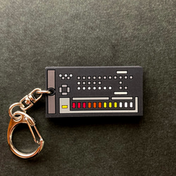 [鑰匙扣]節奏機橡膠鑰匙扣/01：Analog RhythmMachine 808 第2張的照片