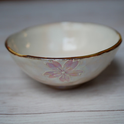 京焼・清水焼 ご飯茶碗　イッチン、ラスター装飾　桜　サイズ：中 7枚目の画像