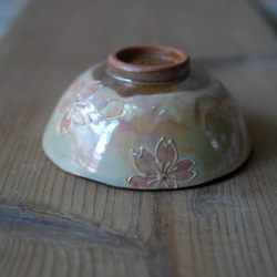 京焼・清水焼 ご飯茶碗　イッチン、ラスター装飾　桜　サイズ：中 3枚目の画像