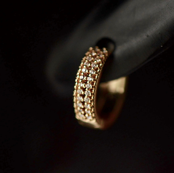 『在庫処分価格』金アレ対応 色褪せにくい キラキラ フープ ピアス 1ペア 2枚目の画像