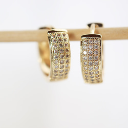 『在庫処分価格』金アレ対応 色褪せにくい キラキラ フープ ピアス 1ペア 5枚目の画像