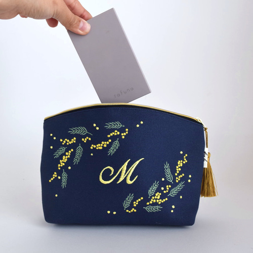 ︎❤︎m❤︎❤︎♡ ウエイト枠 刺繍イニシャルポーチ♡ mi♡様 専用♡ ウエイト枠 刺繍イニシャルポーチ♡ 【公式通販】