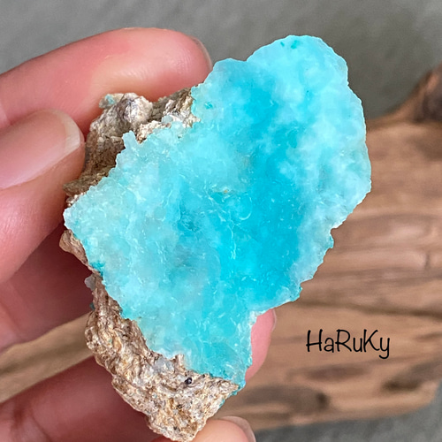 スカイブルー♢波打つヘミモルファイト 鉱物標本 ヘミモル