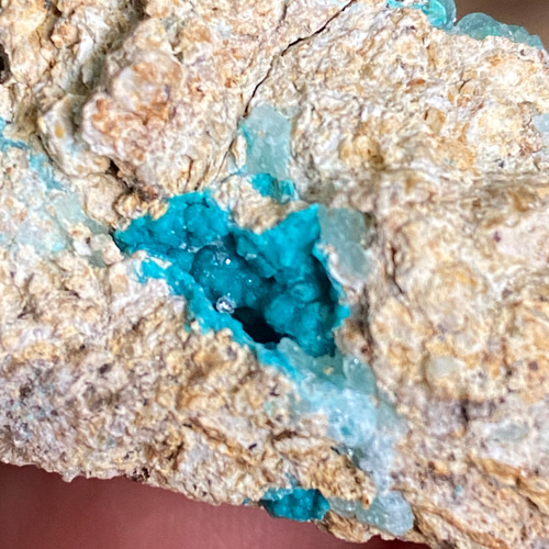 スカイブルー♢波打つヘミモルファイト 鉱物標本 ヘミモルファイト原石