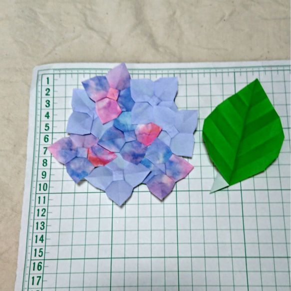 紫陽花(うす紫)・２個セット・折り紙・６月・壁面【★送料無料★】 3枚目の画像