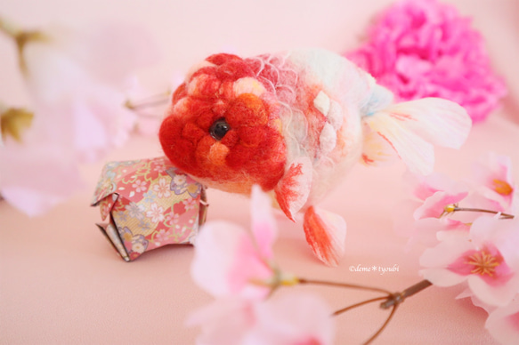 "春金魚〜桜錦〜"　金魚　羊毛フェルト　ペット　アクアリウム　春　母の日 2枚目の画像