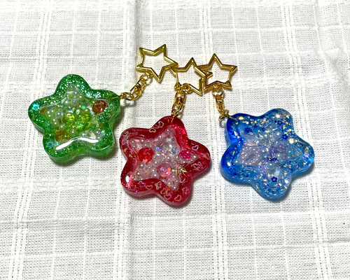 Kおまとめ5点シャカシャカキーホルダーページ DSC02449-1.jpg?v=1745296076
