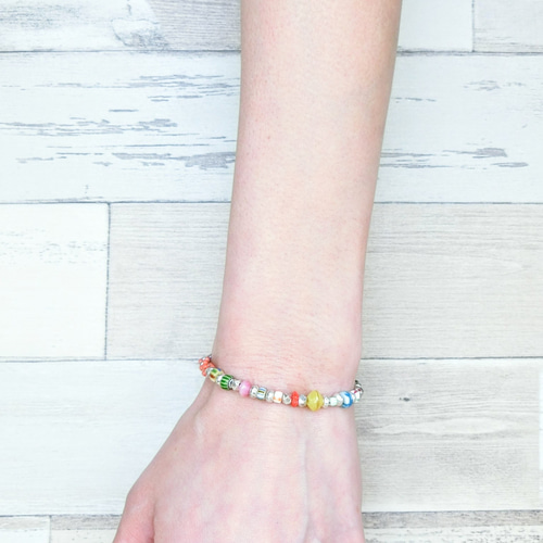 カレンシルバー　供物入れのビーズのマンテルタイプ大ぶりブレスレット カレンシルバー 供物入れのビーズのマンテルタイプ大ぶりブレスレット